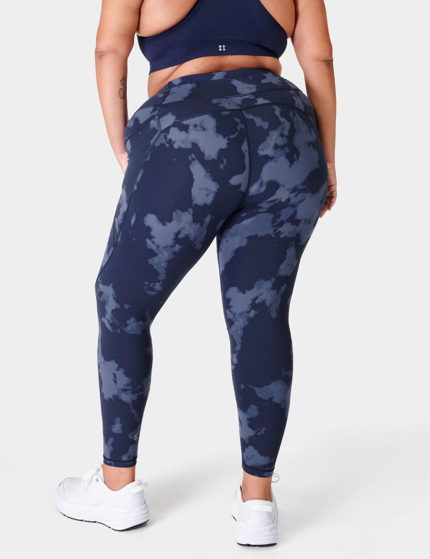 Sweaty Betty Power 7/8 Gym Leggings - Blue Fade Print 2 Sweaty Betty Power 7/8 Gym Leggings - Blue Fade Print - Image 2