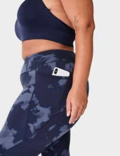 Sweaty Betty Power 7/8 Gym Leggings - Blue Fade Print 11 Sweaty Betty Power 7/8 Gym Leggings - Blue Fade Print -Outlet Elevate Activewear Store sweaty betty power 7 8 gym leggings blue fade print sb5400 5