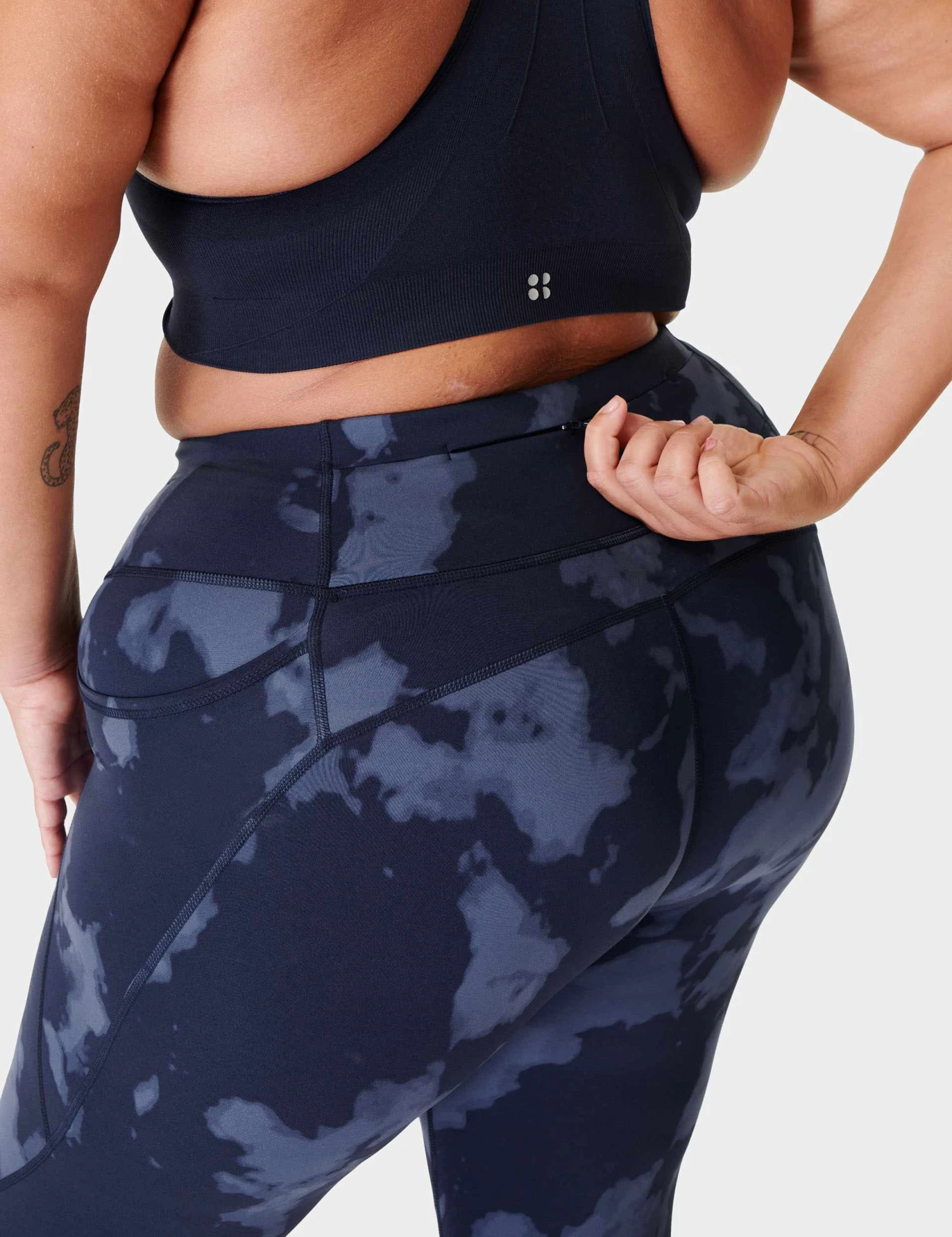 Sweaty Betty Power 7/8 Gym Leggings - Blue Fade Print 4 Sweaty Betty Power 7/8 Gym Leggings - Blue Fade Print - Image 4