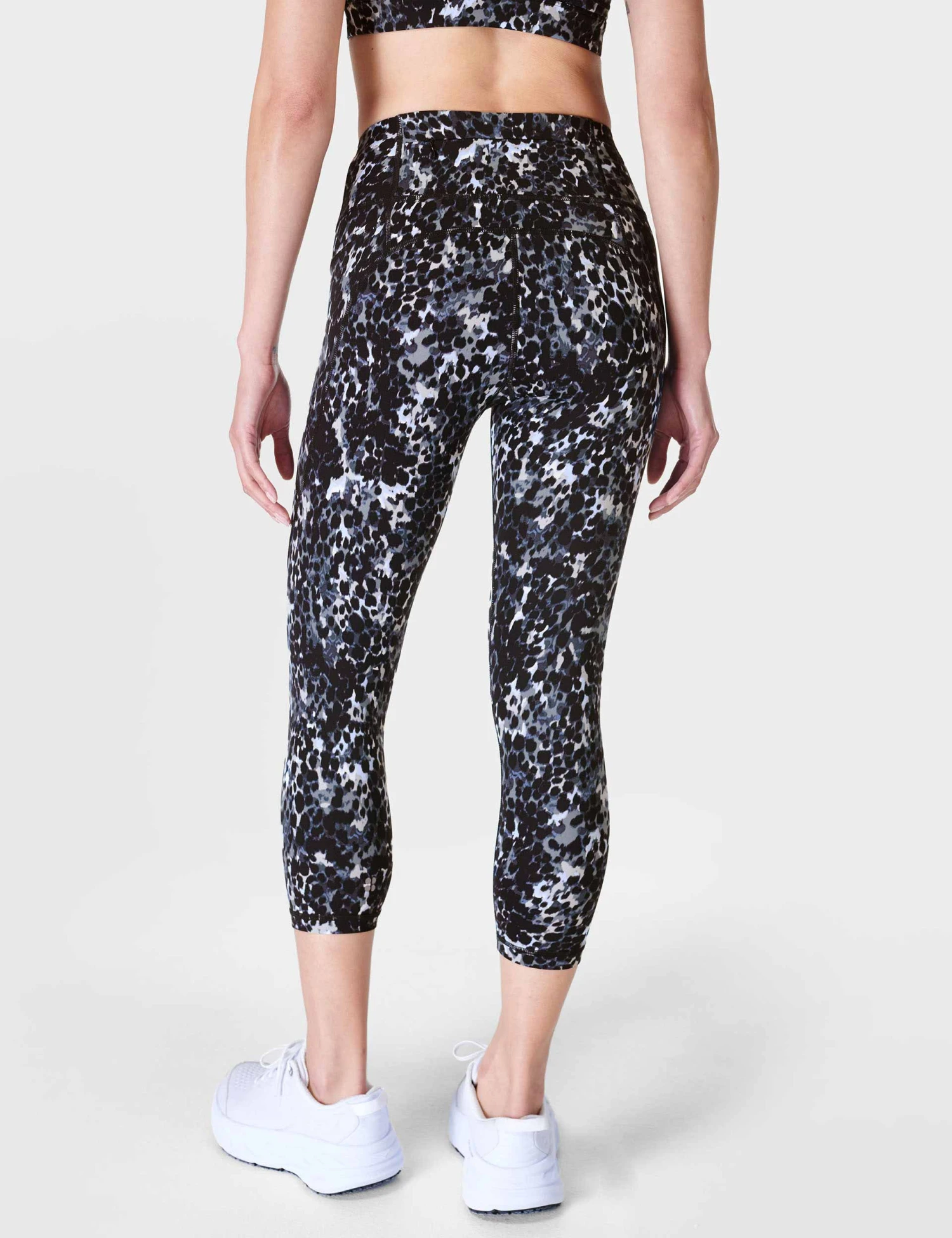 Sweaty Betty Power Cropped Gym Leggings - Grey Dapple Print 2 Sweaty Betty Power Cropped Gym Leggings - Grey Dapple Print - Image 2
