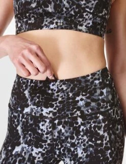 Sweaty Betty Power Cropped Gym Leggings - Grey Dapple Print 11 Sweaty Betty Power Cropped Gym Leggings - Grey Dapple Print -Outlet Elevate Activewear Store sweaty betty power cropped gym leggings grey dapple print sb4564p 5
