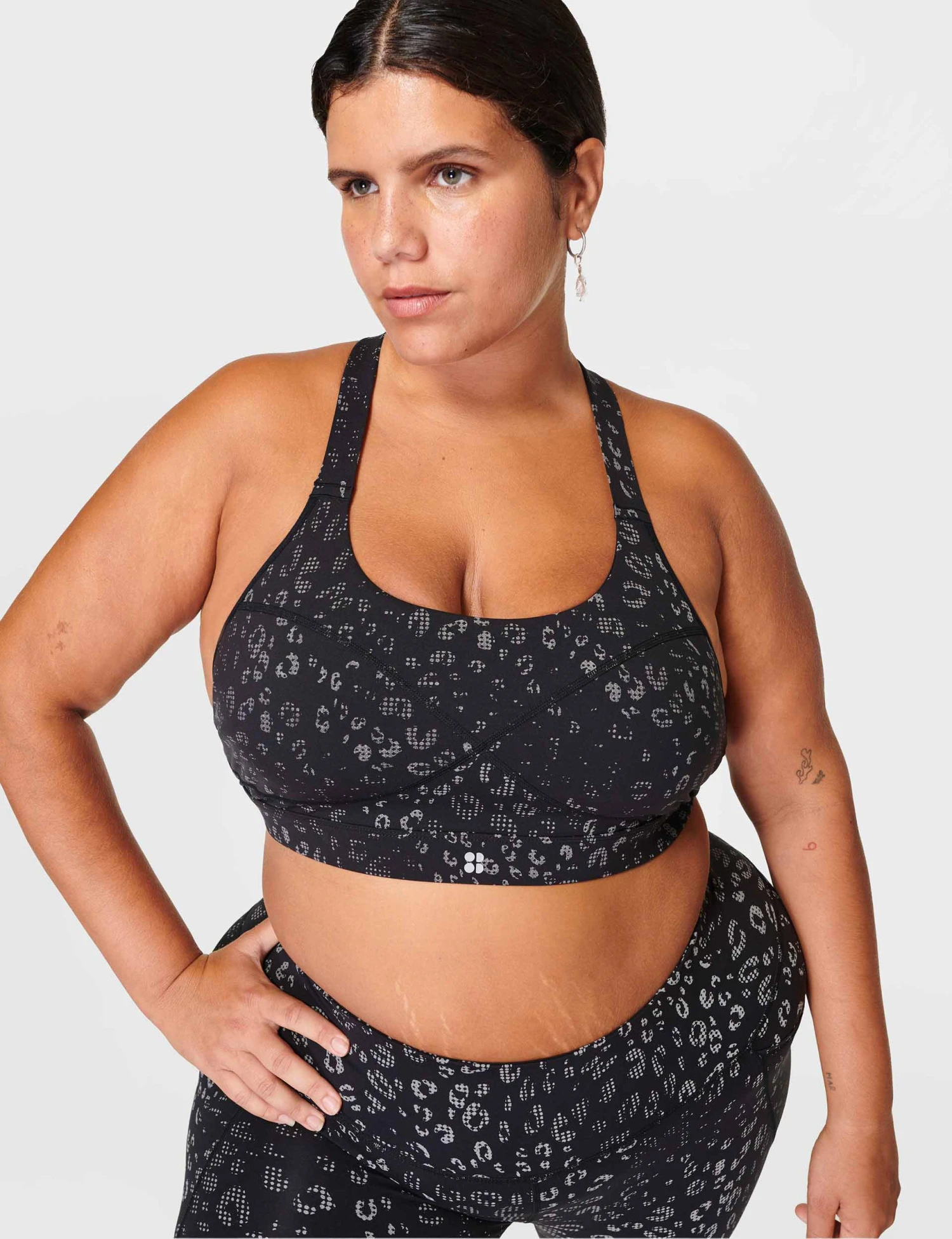 Sweaty Betty Power Medium Support Sports Bra - Black Reflective Leopard Print 1 Sweaty Betty Power Medium Support Sports Bra - Black Reflective Leopard Print