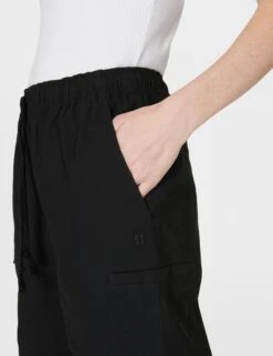 Sweaty Betty Quinn Cargo Pants - Black -Outlet Elevate Activewear Store sweaty betty quinn cargo pants black SB8304 001 3